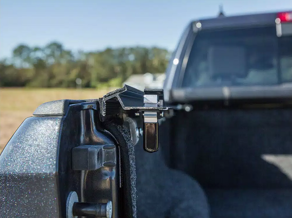 ACCESS Vanish Roll-Up Tonneau Cover