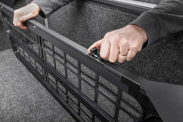 Roll and Lock Cargo Manager